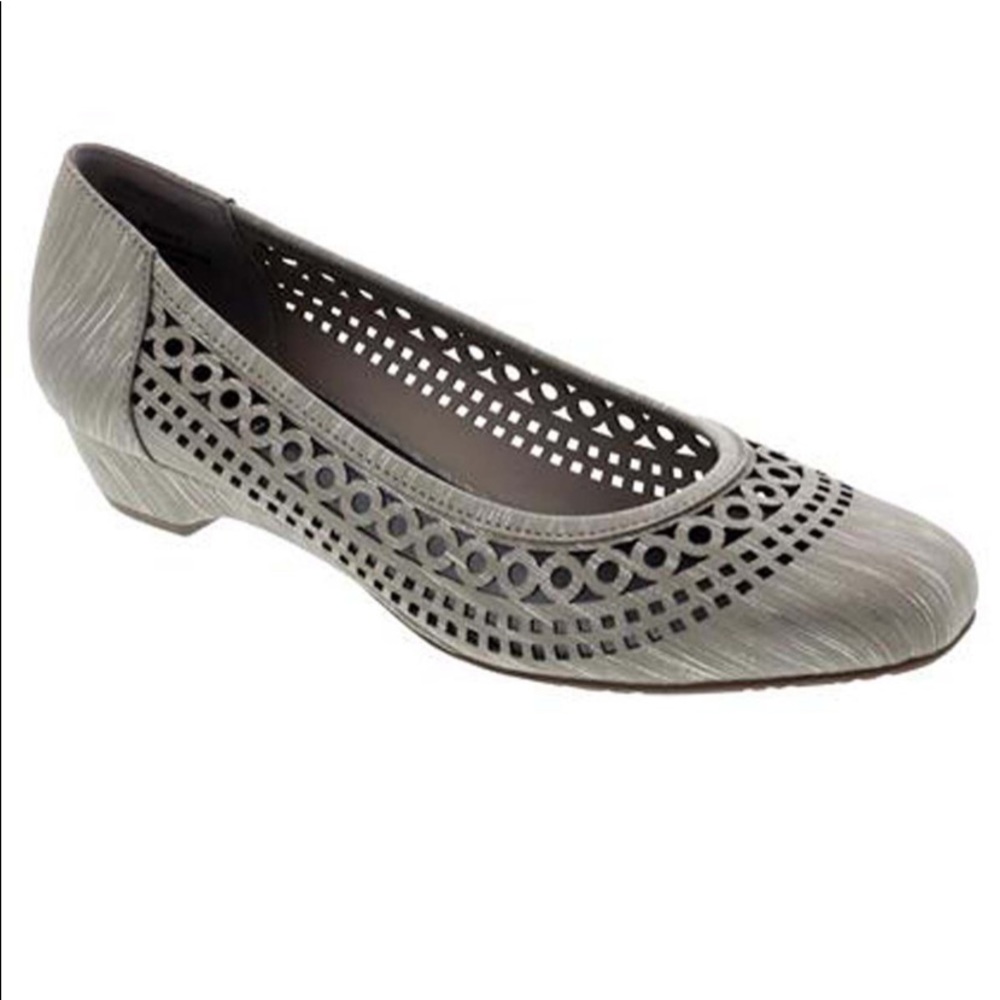 Ros Hommerson Tina Flat, Adult, Size: 8w